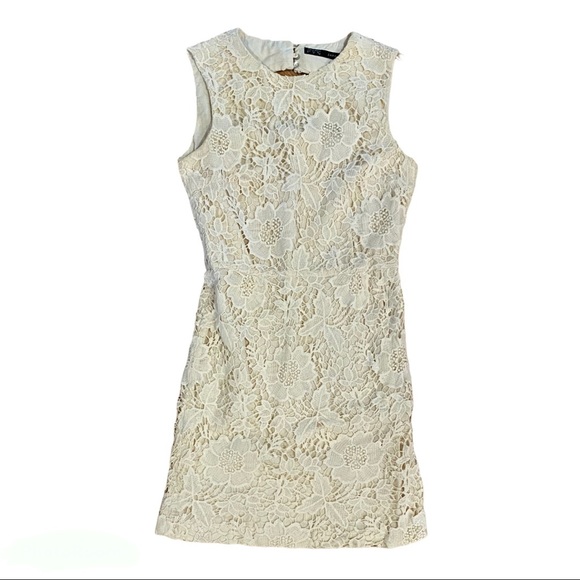 Host pick 🎉 Zara Open Back Lace Dress - Picture 2 of 6